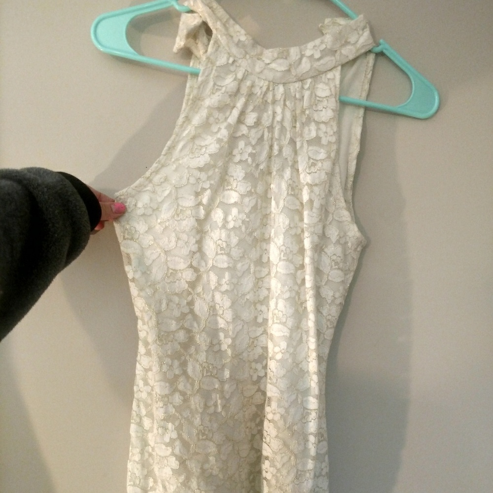 Lace high neck tank size xs